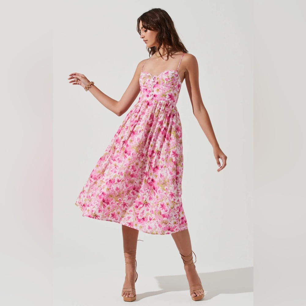 Astr the label pink floral midi dress